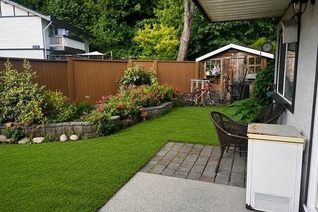 36 882 Premier Street North Vancouver, BC - 2