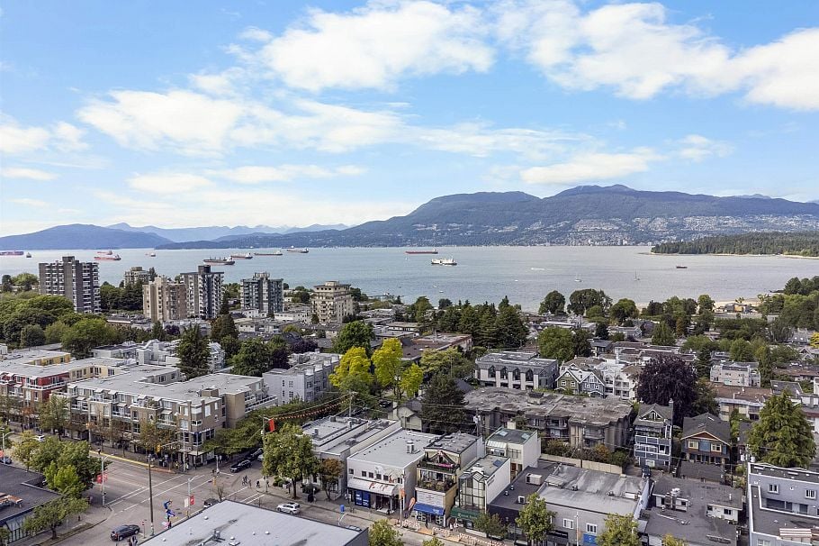 101 2121 W 6th Avenue Vancouver, BC - 34