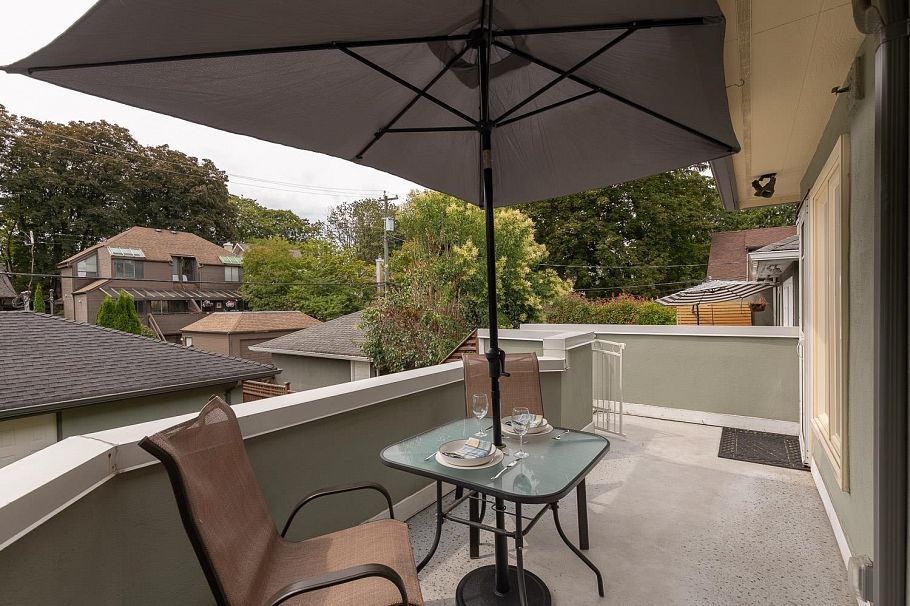 1844 W 10th Avenue Vancouver, BC - 28