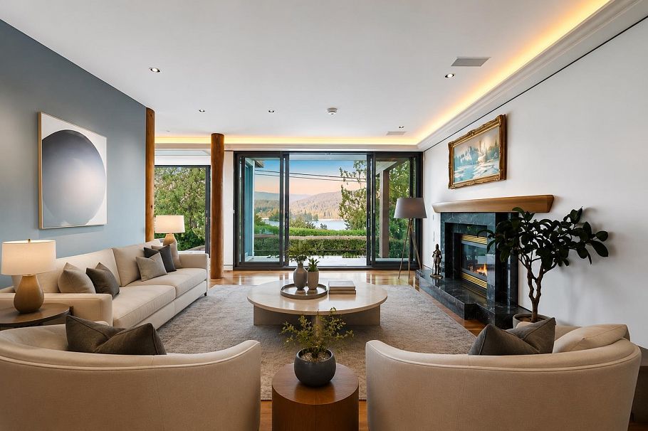 687 Beachview Drive North Vancouver, BC - 9