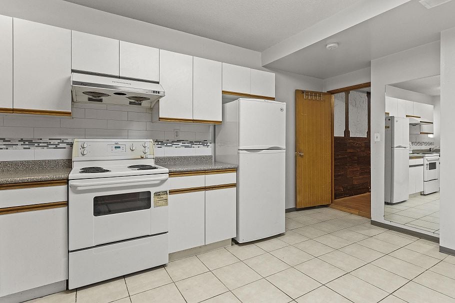 3369 Price Street Vancouver, BC - 22