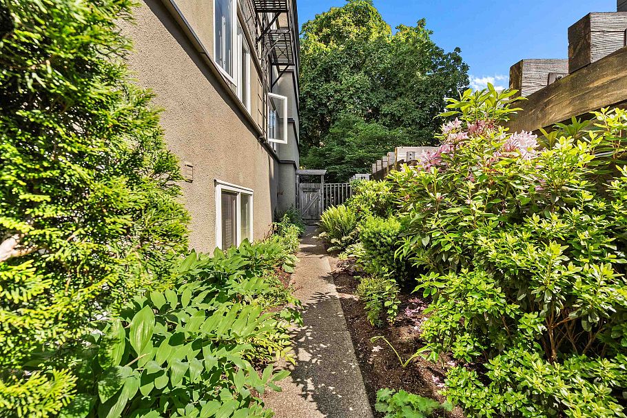 8 2296 W 39th Avenue Vancouver, BC - 36