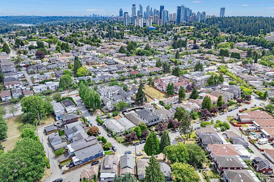 4987 Hoy Street Vancouver, BC - 31
