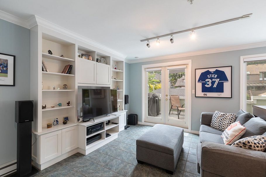 1844 W 10th Avenue Vancouver, BC - 8