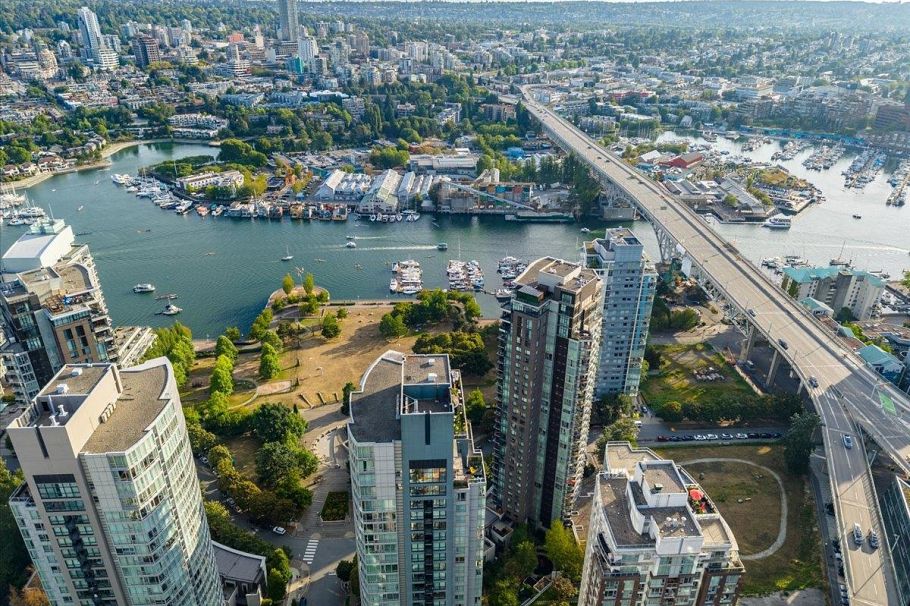 608 1495 Richards Street Vancouver, BC - 5