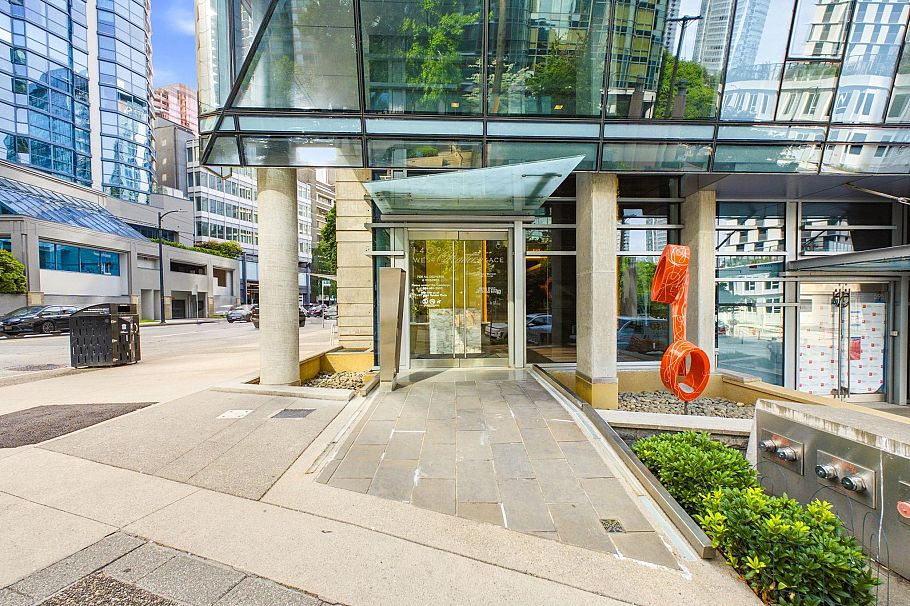 802 1409 W Pender Street Vancouver, BC - 28
