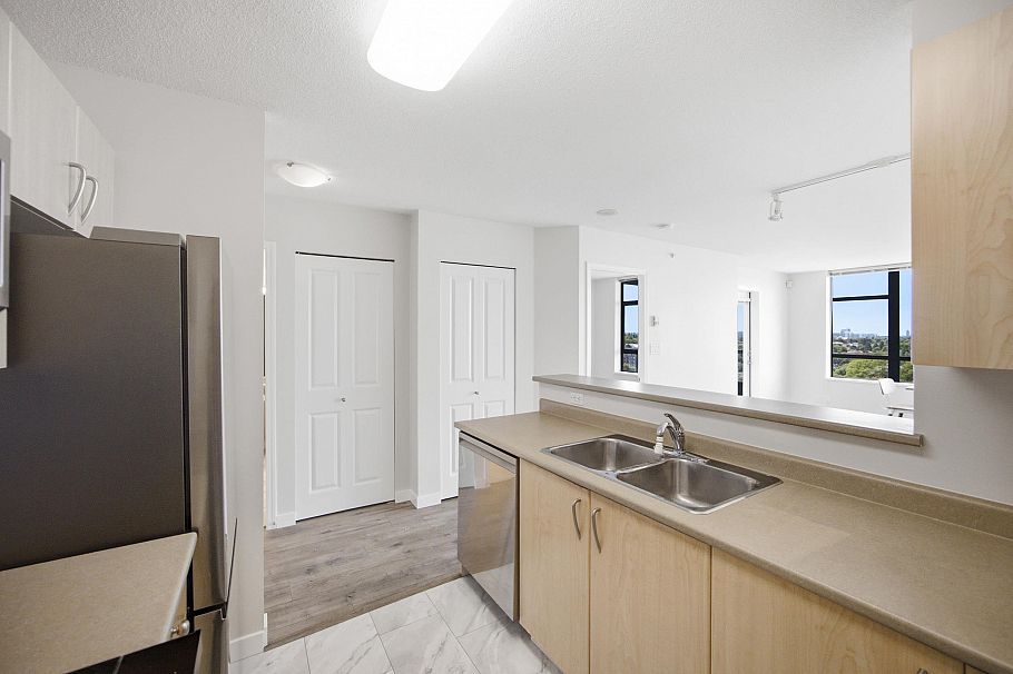 1503 3520 Crowley Drive Vancouver, BC - 20