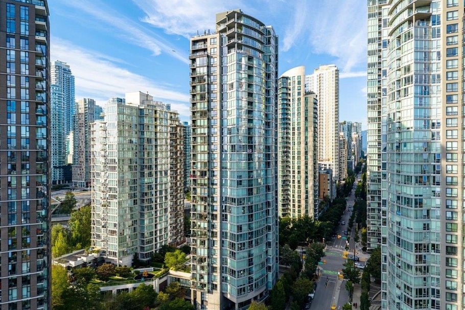 608 1495 Richards Street Vancouver, BC - 4