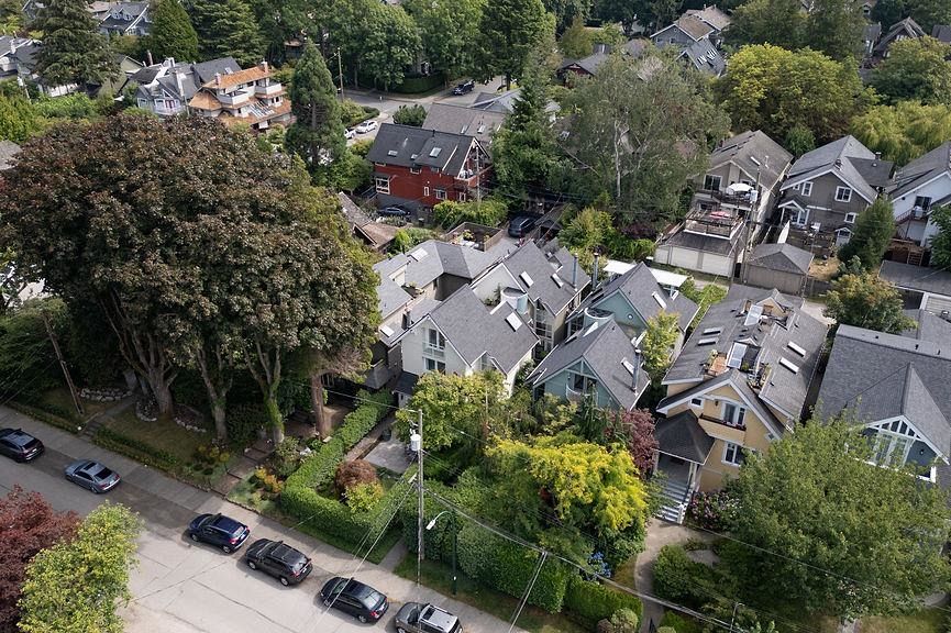 3420 W 1st Avenue Vancouver, BC - 3