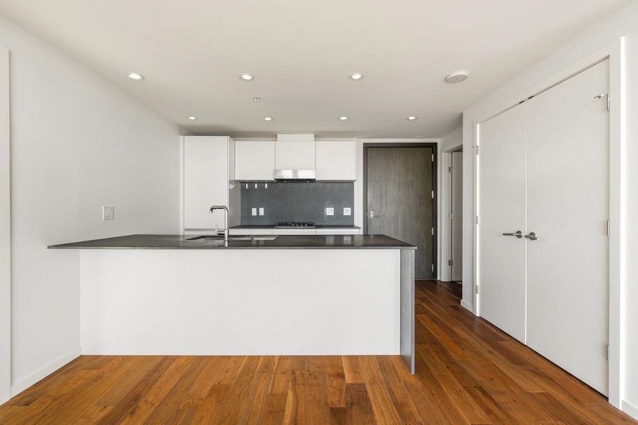 1705 8588 Cornish Street Vancouver, BC - 4