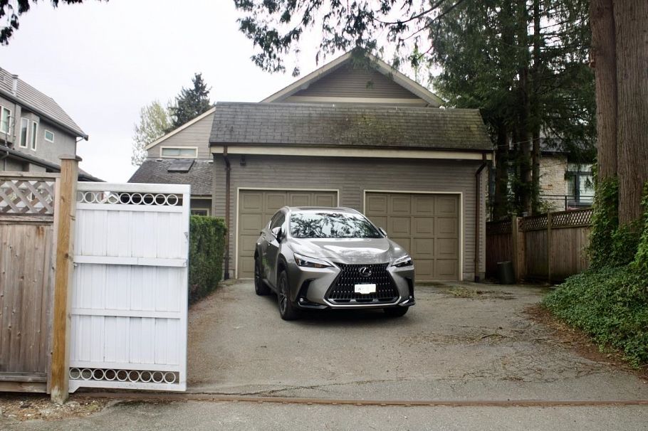 1624 W 61st Avenue Vancouver, BC - 24