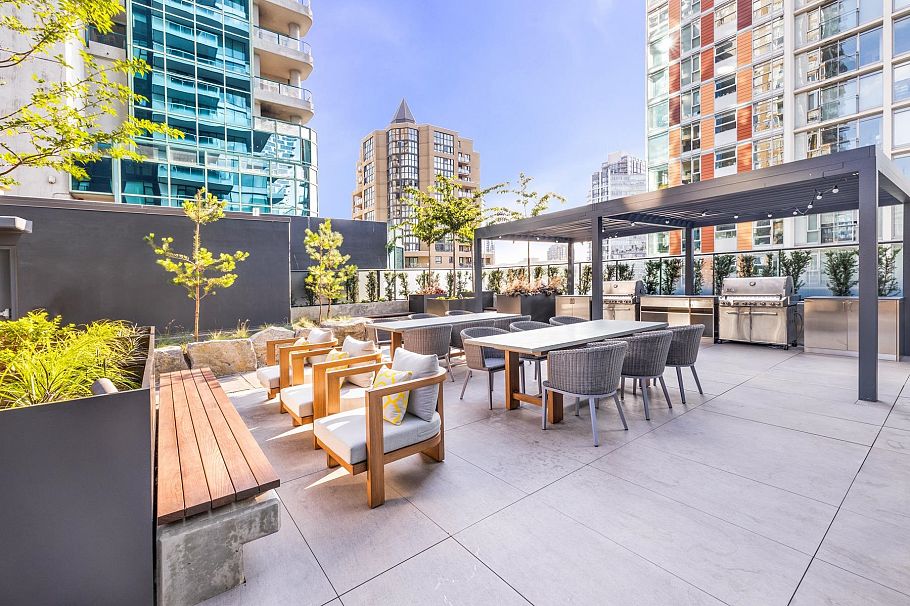 3103 1335 Howe Street Vancouver, BC - 31
