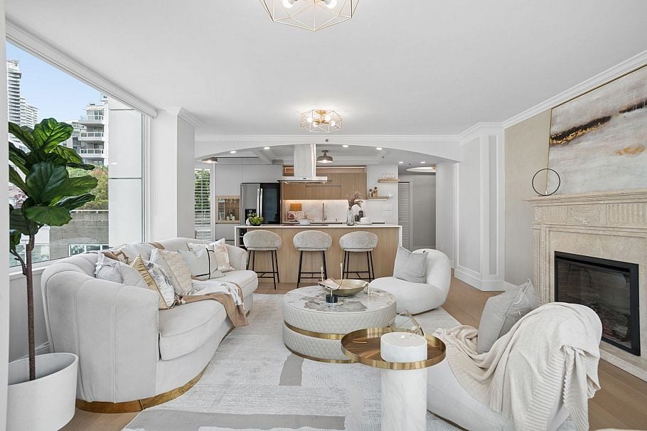 504 1501 Howe Street Vancouver, BC - 1