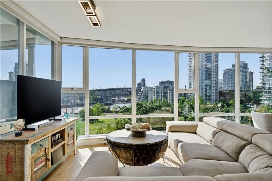 803 455 Beach Crescent Vancouver, BC - 3