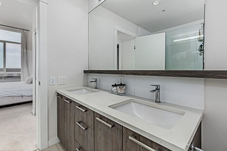 403 615 E 3rd Street North Vancouver, BC - 14