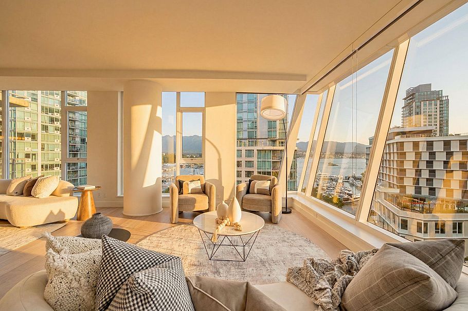 802 1409 W Pender Street Vancouver, BC - 2