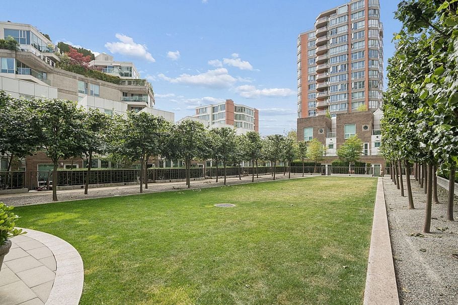 504 1501 Howe Street Vancouver, BC - 5