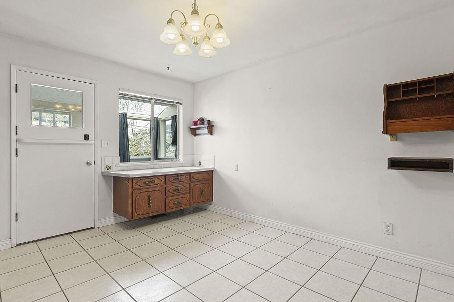 3369 Price Street Vancouver, BC - 9