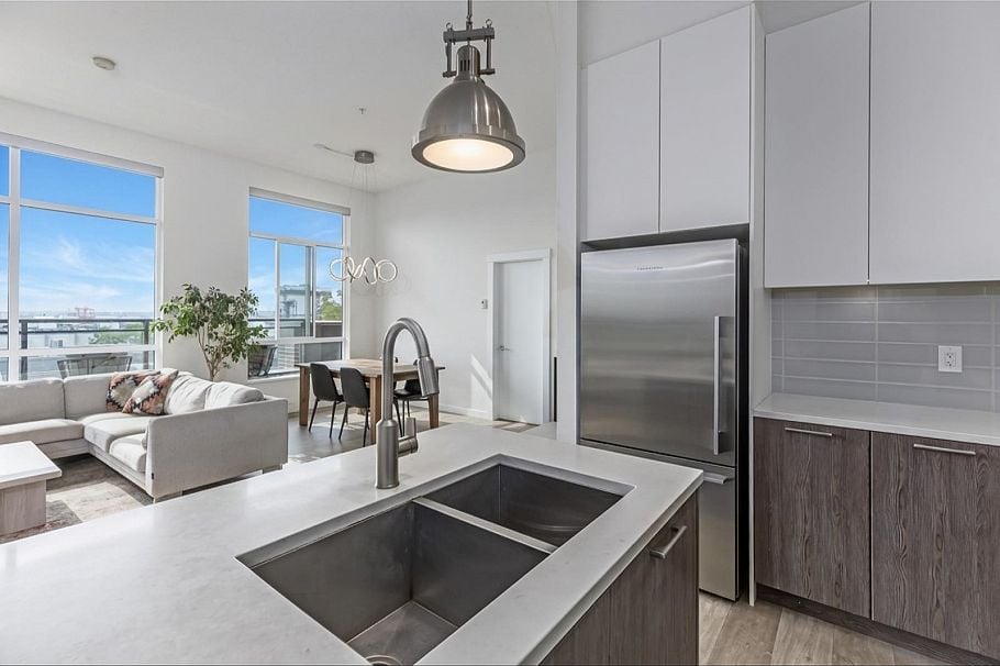 403 615 E 3rd Street North Vancouver, BC - 7