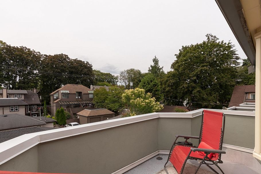 1844 W 10th Avenue Vancouver, BC - 25