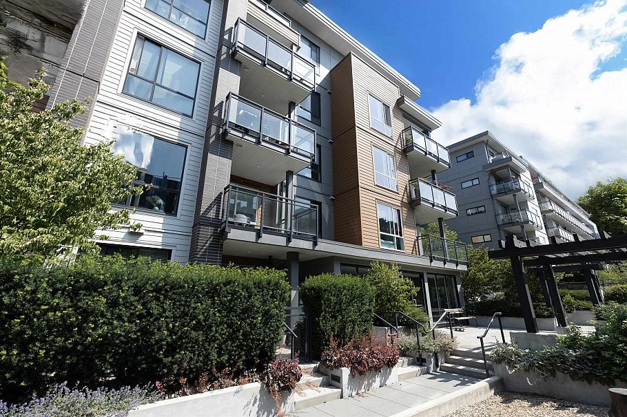 403 615 E 3rd Street North Vancouver, BC - 22