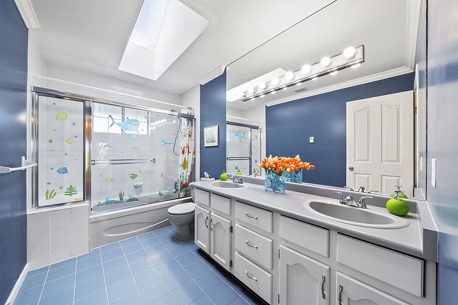 2445 Mowat Place North Vancouver, BC - 14