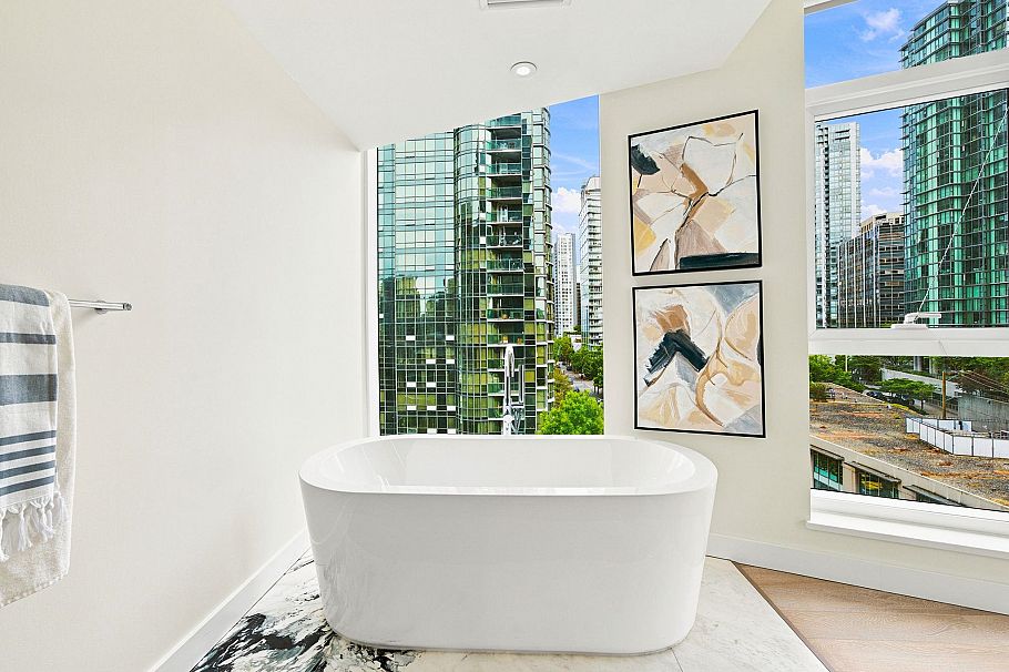 802 1409 W Pender Street Vancouver, BC - 10