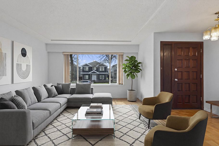 3369 Price Street Vancouver, BC - 2