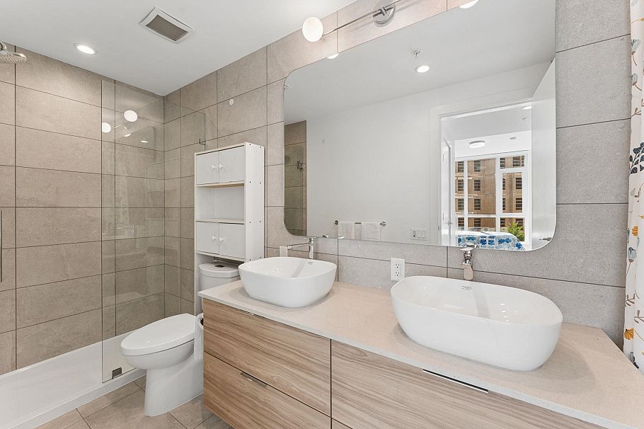 206 2325 Emery Court North Vancouver, BC - 12