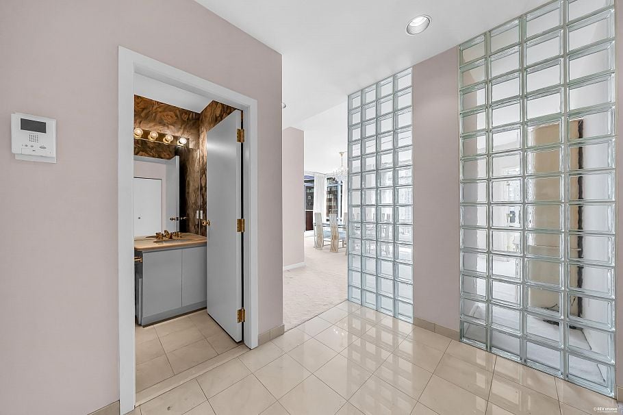 12B 1500 Alberni Street Vancouver, BC - 2