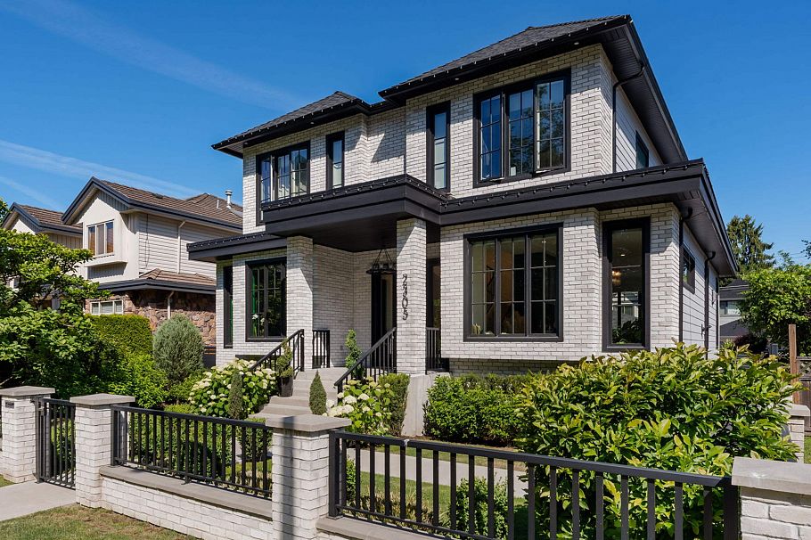 2305 W King Edward Avenue Vancouver, BC - 1