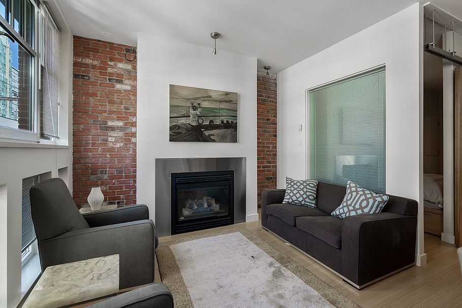 402 1072 Hamilton Street Vancouver, BC - 9