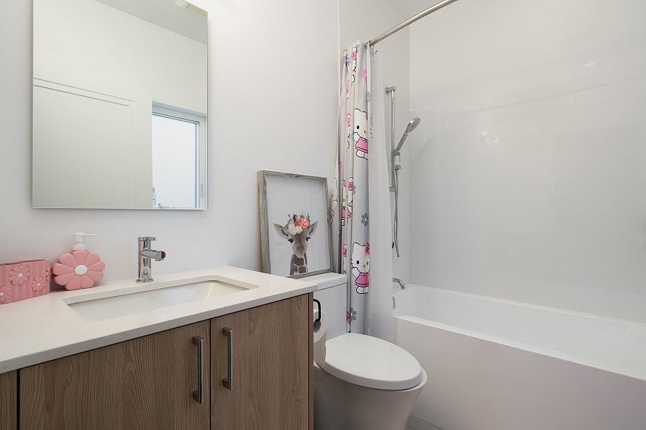 2305 W King Edward Avenue Vancouver, BC - 20