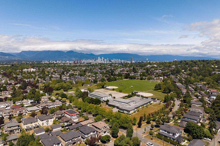2305 W King Edward Avenue Vancouver, BC - 36