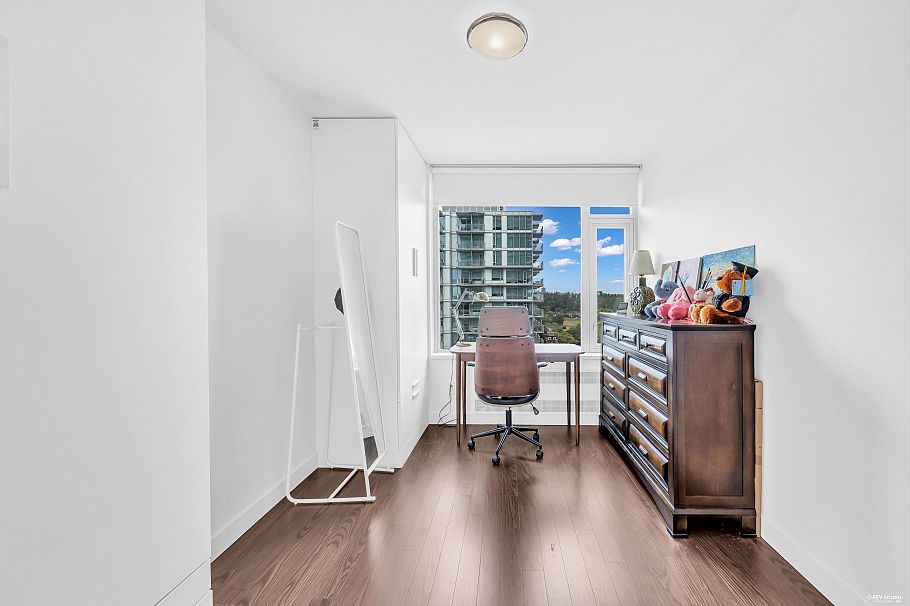 2304 8131 Nunavut Lane Vancouver, BC - 12