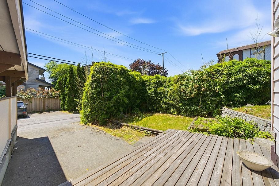 338-342 St. Georges Avenue North Vancouver, BC - 4