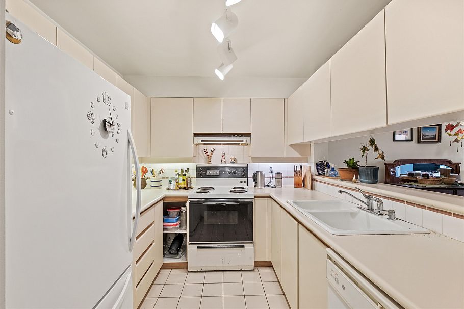 601 456 Moberly Road Vancouver, BC - 12