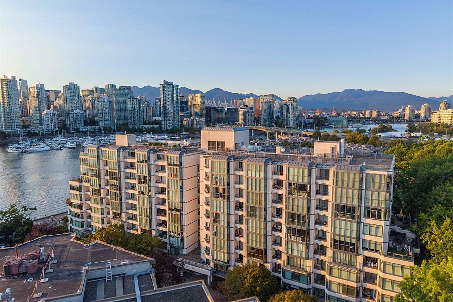 601 456 Moberly Road Vancouver, BC - 28