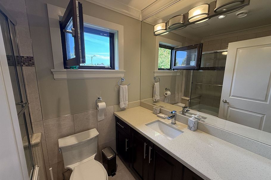 7689 Jasper Crescent Vancouver, BC - 23