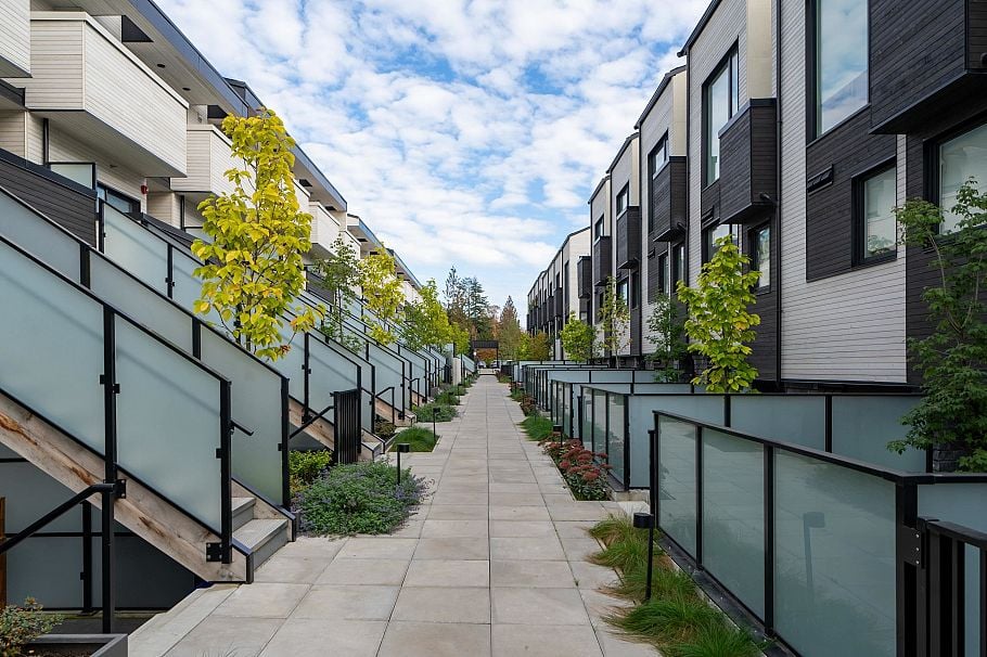 650 E 2nd Street North Vancouver, BC - 31