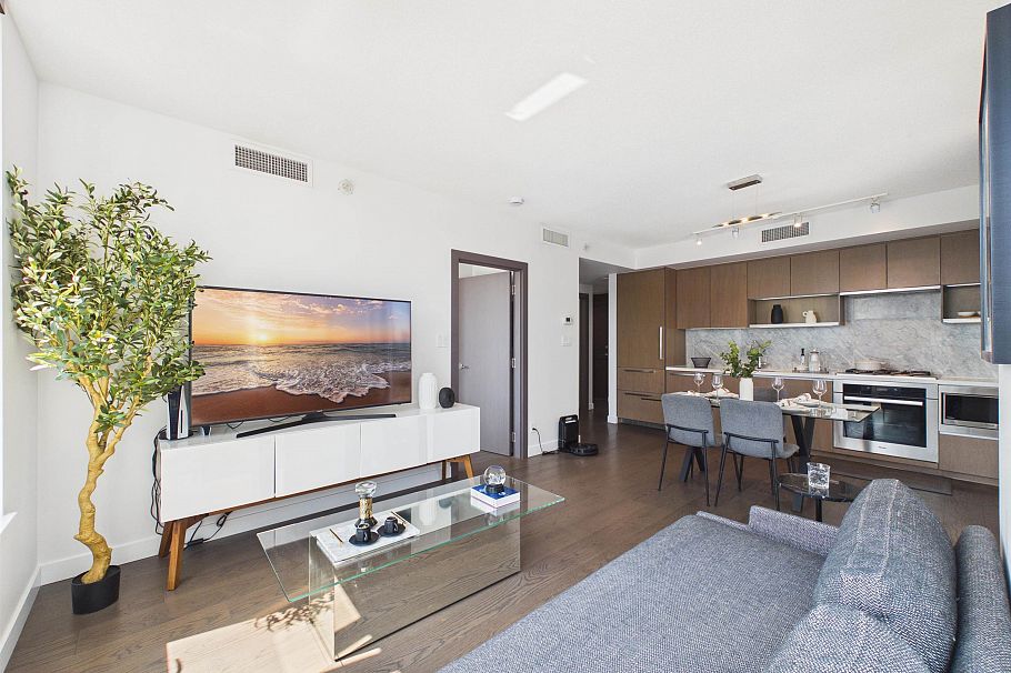 808 68 Smithe Street Vancouver, BC - 9