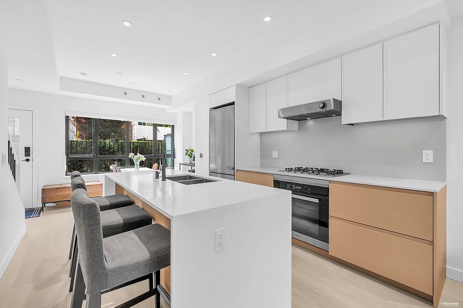 23 526 W 28th Avenue Vancouver, BC - 12