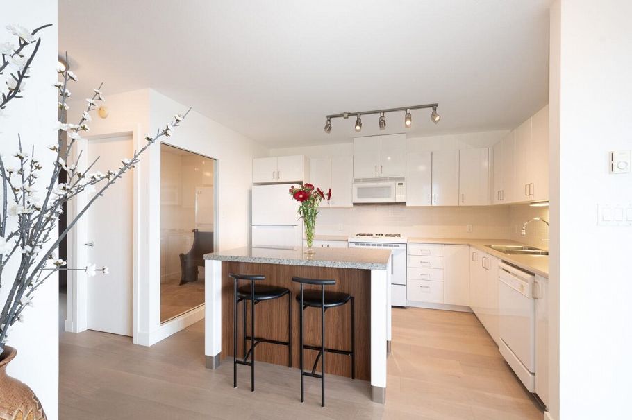 712 175 W 1st Street North Vancouver, BC - 14