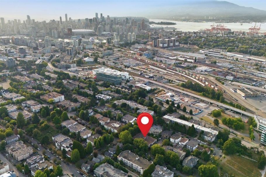 309 825 E 7th Avenue Vancouver, BC - 25