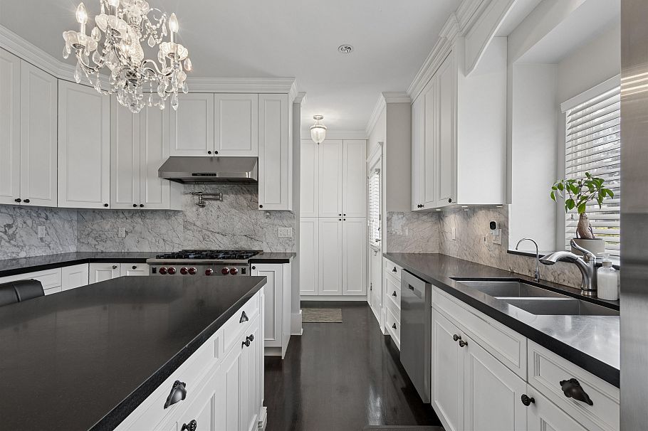 1160 W 57th Avenue Vancouver, BC - 14