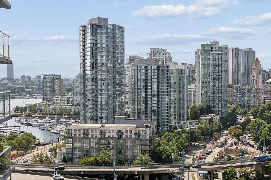 2201 918 Cooperage Way Vancouver, BC - 22