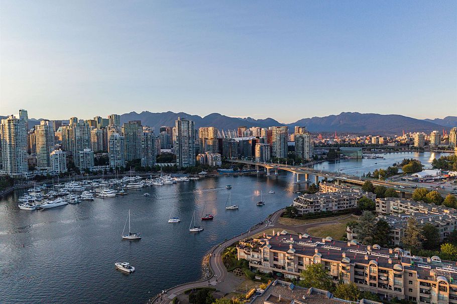 601 456 Moberly Road Vancouver, BC - 30