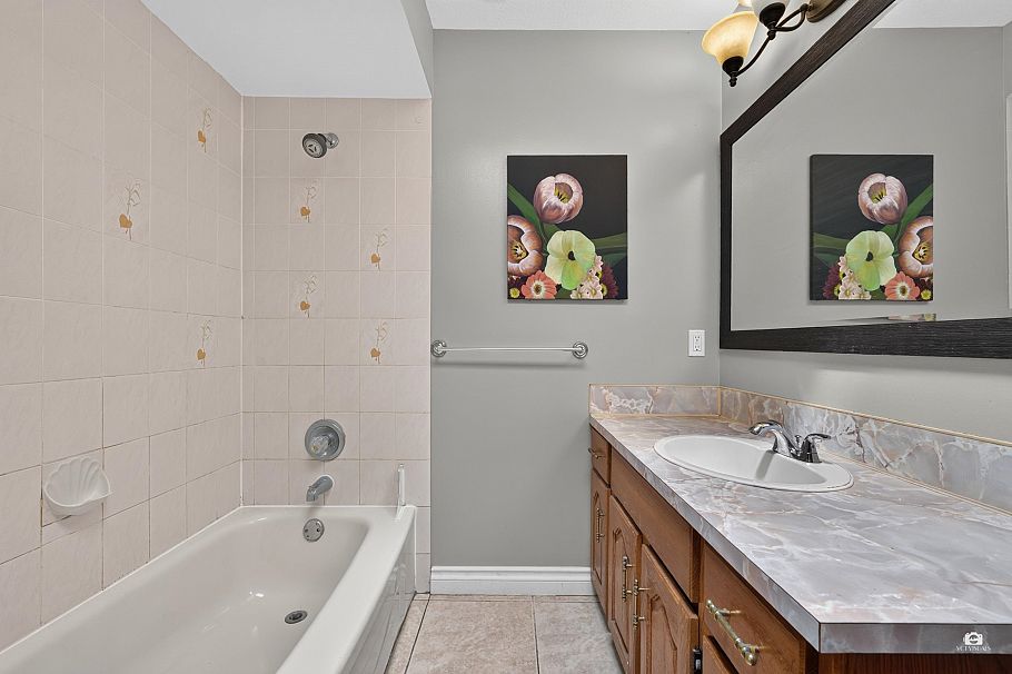 196 E 58th Avenue Vancouver, BC - 26