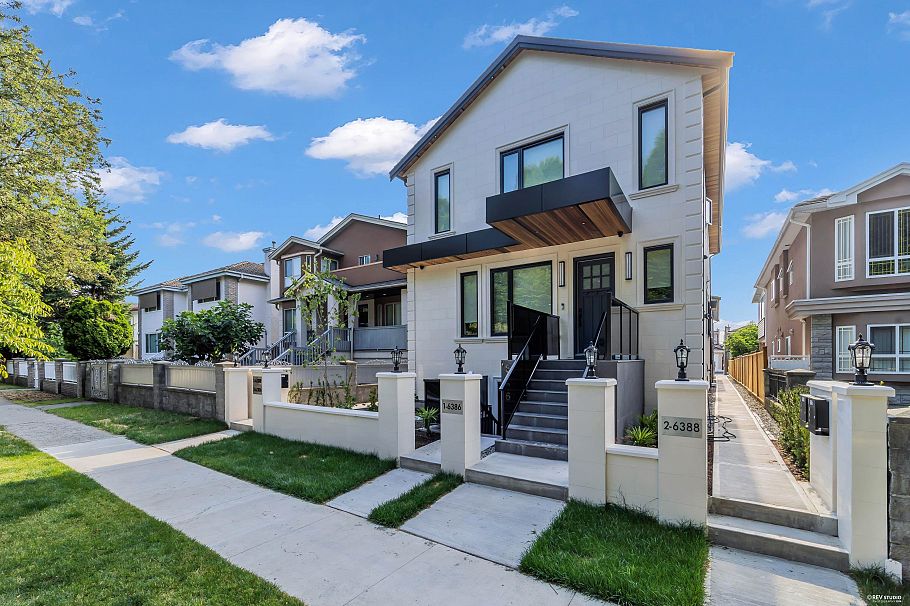 2 6388 Argyle Street Vancouver, BC - 1