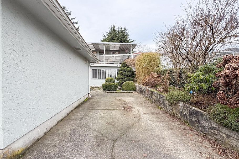 6462 Nanaimo Street Vancouver, BC - 10